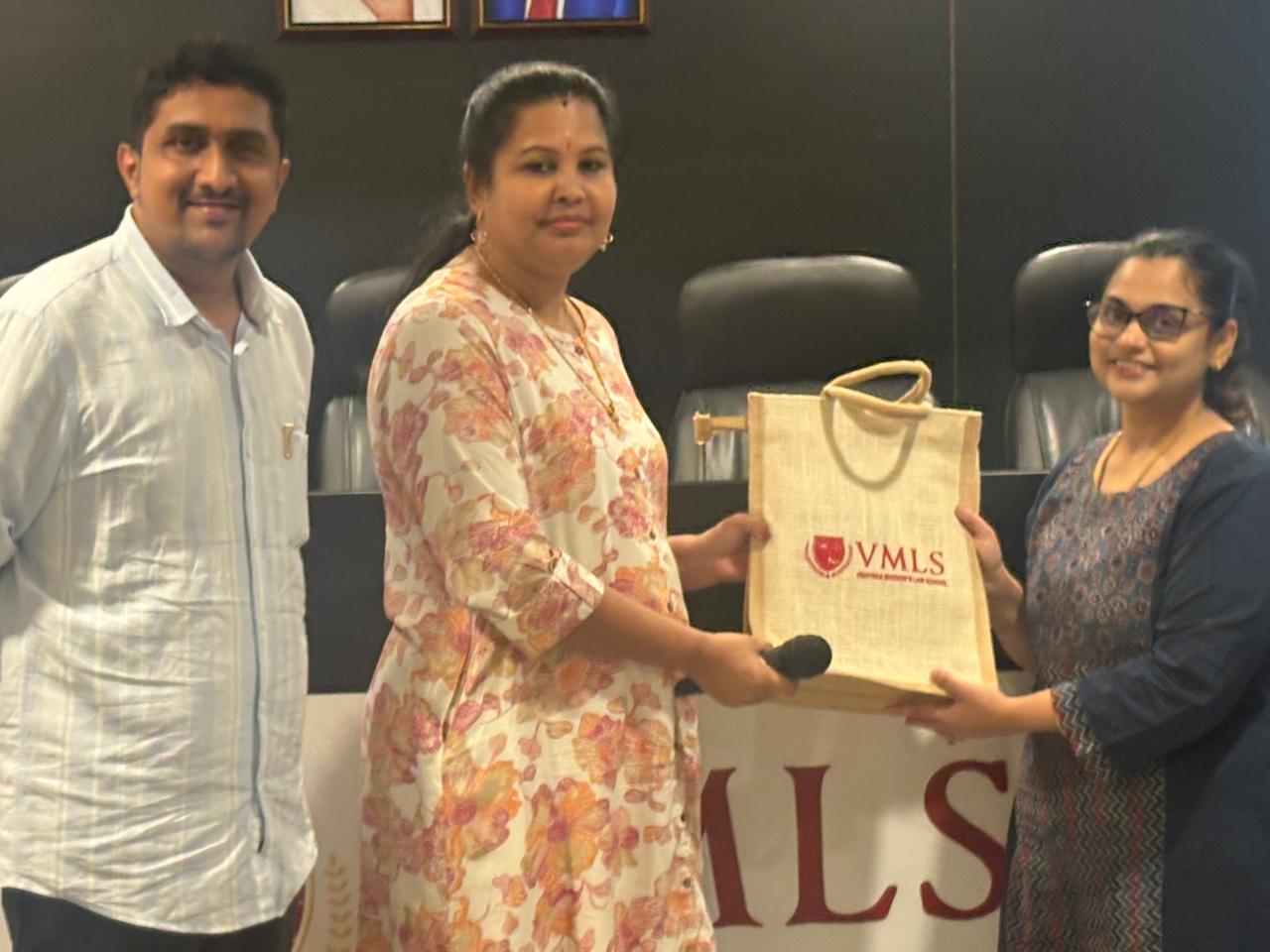 Career Prospects in the Banking Sector for Law Graduates